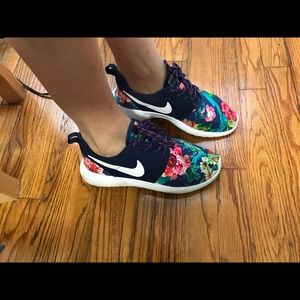 Nike floral sneakers